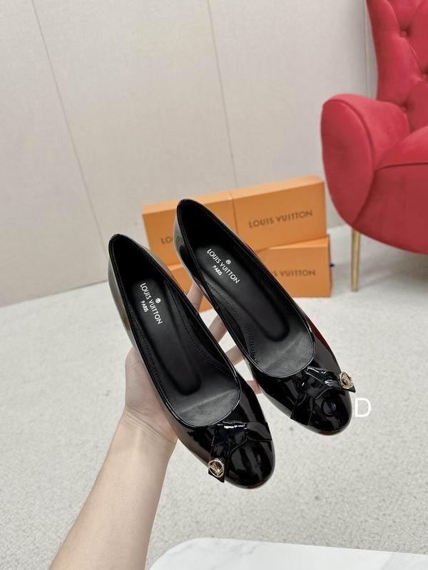 LV Women's Shoes 229